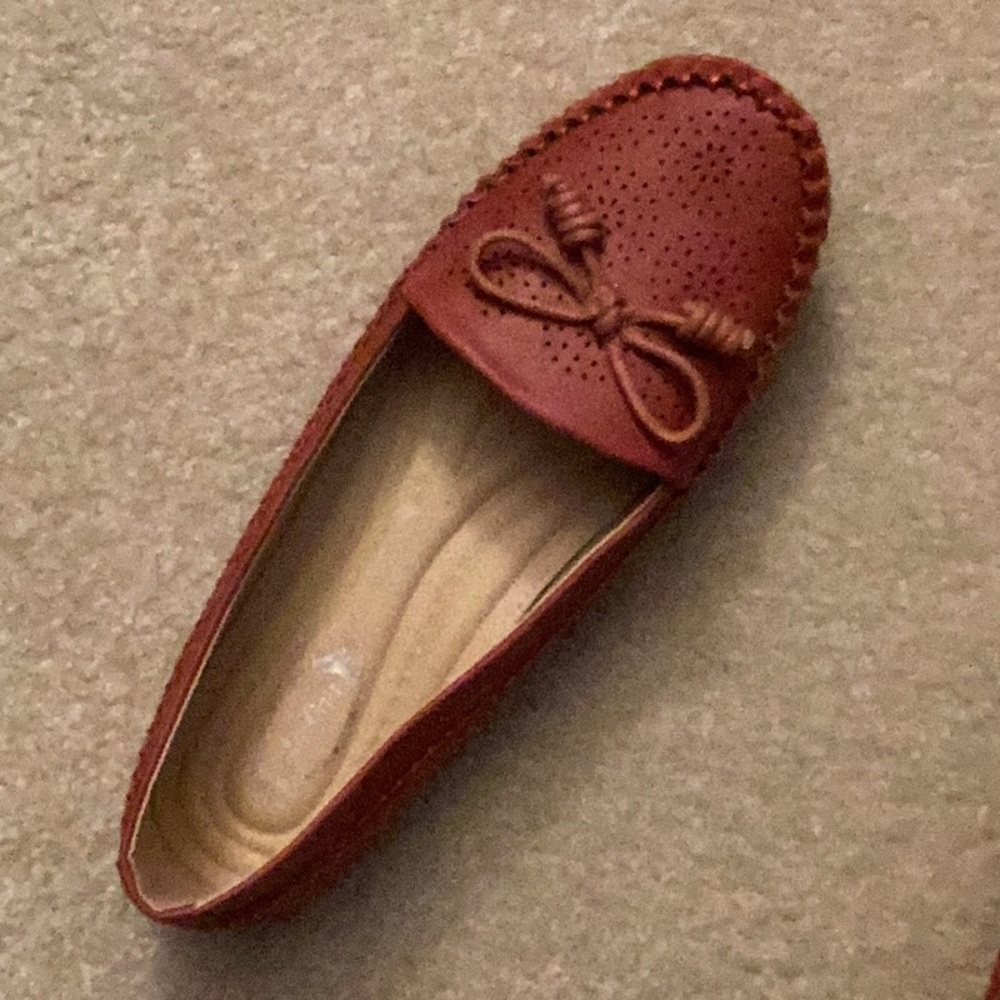 Shoes - Picture 2 of 3